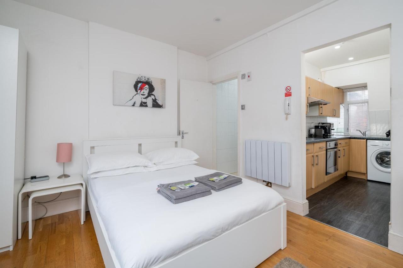 Private Studio - Wardour Street - Berwick Street Appartement Londen Buitenkant foto